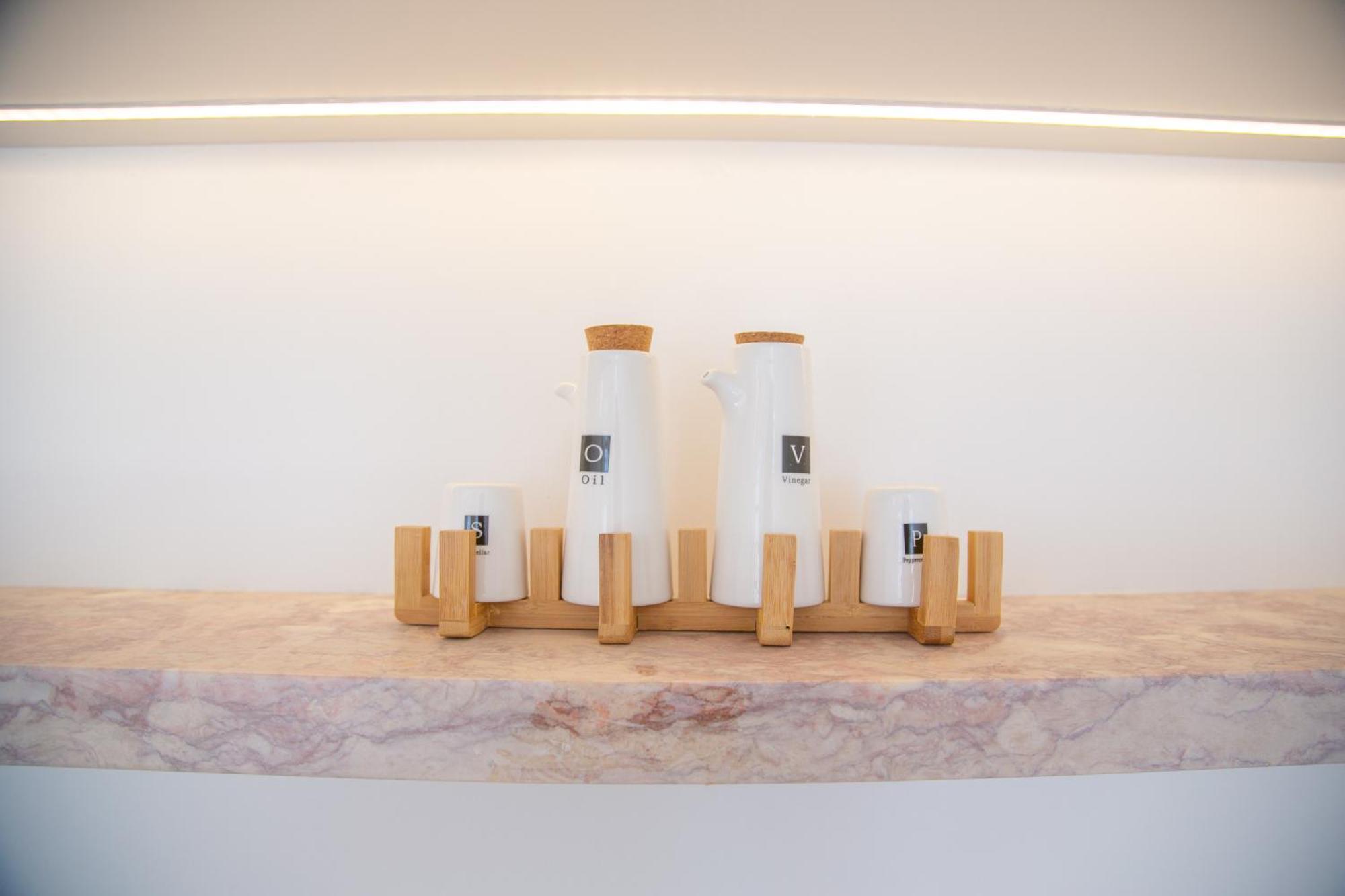 Arsenal 108, Design Apartments - New Light Downtown Chiado And River Lissabon Exterior foto